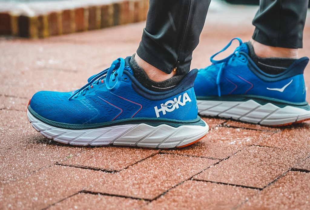 Hoke One one Arahi 5 - Best Hoka Shoes For Flat Feet