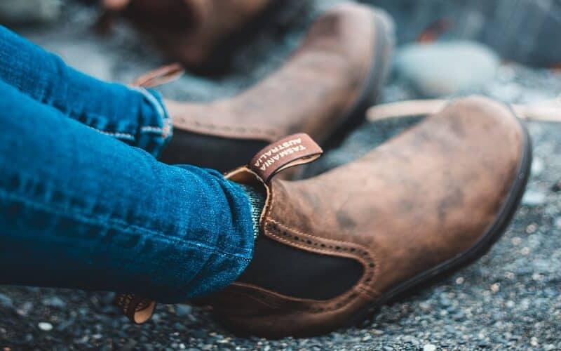 Why Some Construction Workers Wear Pull On Boots