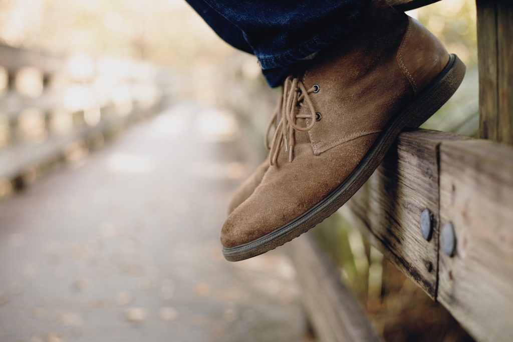 UGG Men’s Neumel Two-Toned Chukka Boot