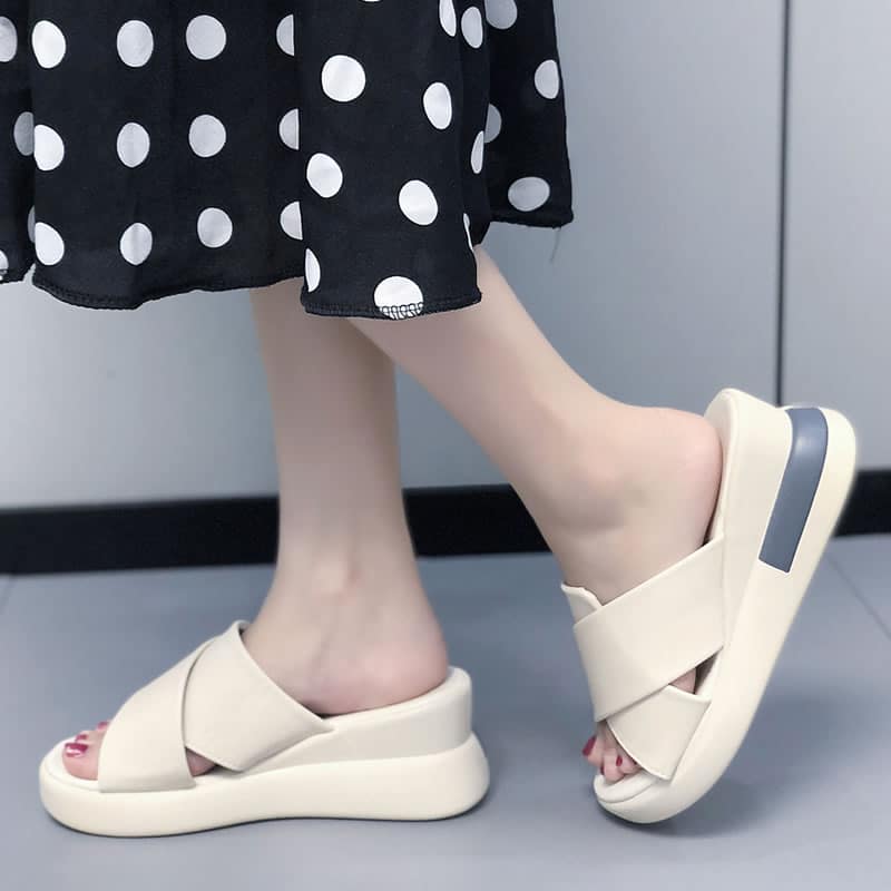 GEXECEUSS Womens Wedge Sandals- best platform heels for plus size ladies