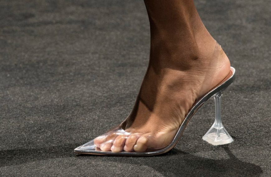 Home 2023 1 10 Most comfortable clear heels